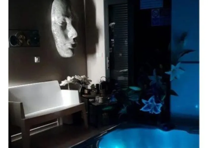 Romantique Au Coeur Du Avec Jacuzzi Et Sauna Privatif Proche De Toulouse Auterive