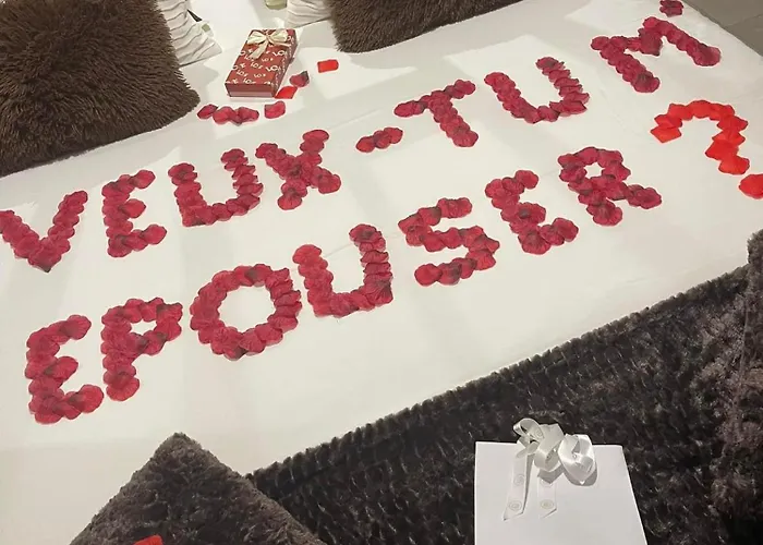 Romantique Au Coeur Du Avec Jacuzzi Et Sauna Privatif Proche De Toulouse