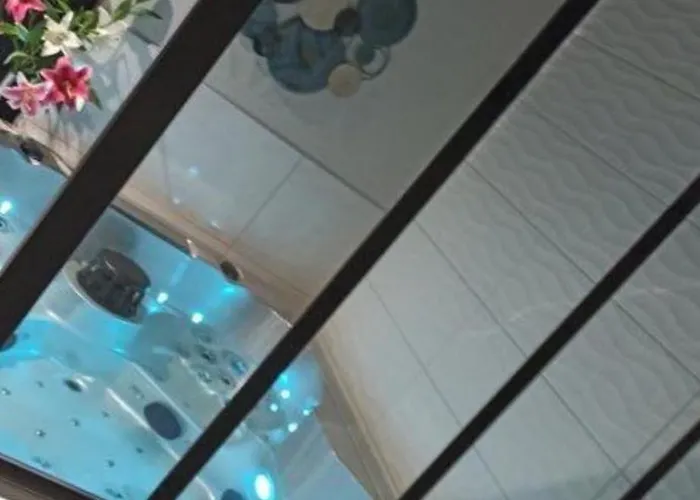 アパート Romantique Au Coeur Du Avec Jacuzzi Et Sauna Privatif Proche De Toulouse *