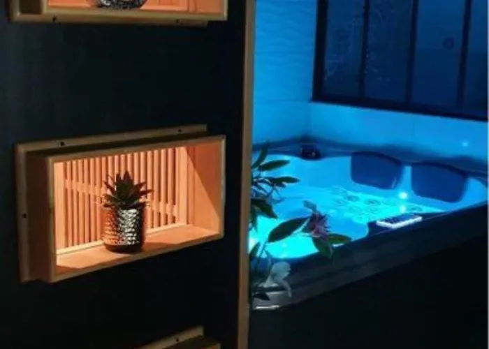 アパート Romantique Au Coeur Du Avec Jacuzzi Et Sauna Privatif Proche De Toulouse Auterive